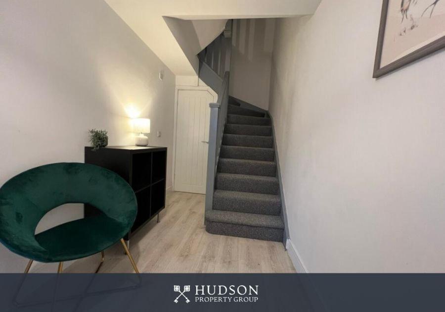 Open Plan Townhouse In Shrewsbury Villa Exterior photo